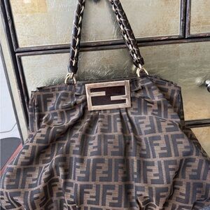 FENDI 
Zucca Mia Tote Tobacco